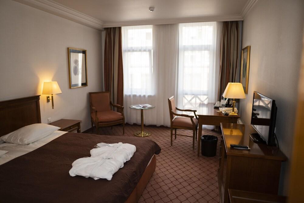 Hotel Roma Riga Exterior photo